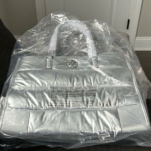 TORY BURCH Ella Nylon Qiulted Tote in Silver